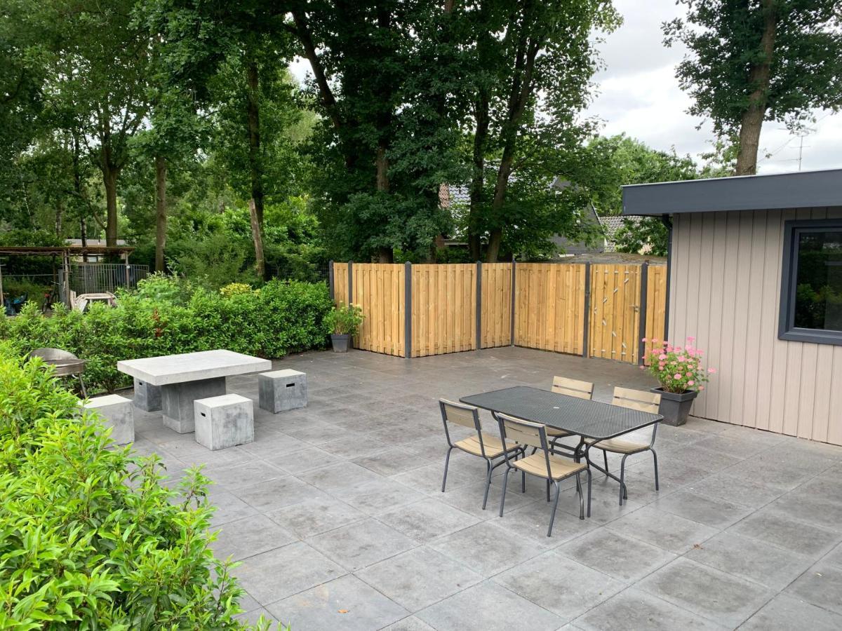 Chalet Moderna Putten Eksteriør billede