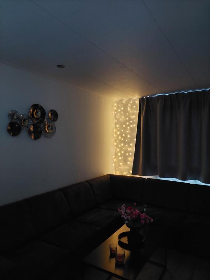 Chalet Moderna Putten Eksteriør billede